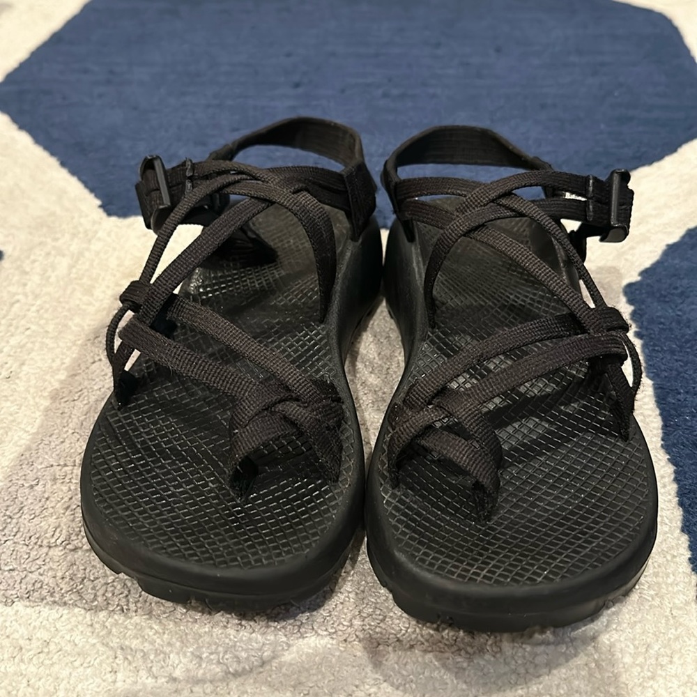 Chaco double strap Vibram-sole sandal black in size 8